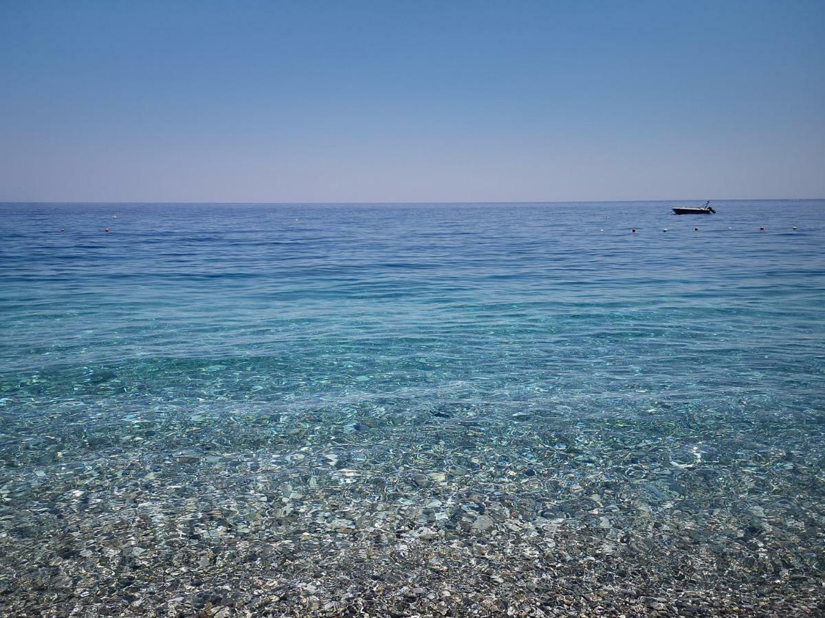 Taormina By The Sea Apartment มาซเซโอ ภายนอก รูปภาพ