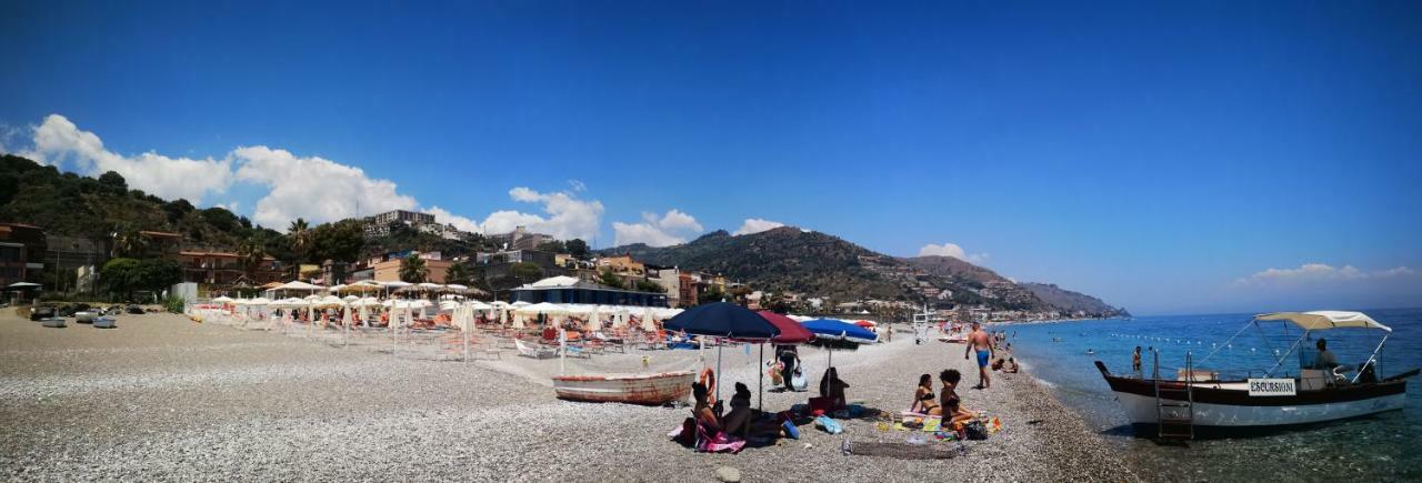 Taormina By The Sea Apartment มาซเซโอ ภายนอก รูปภาพ