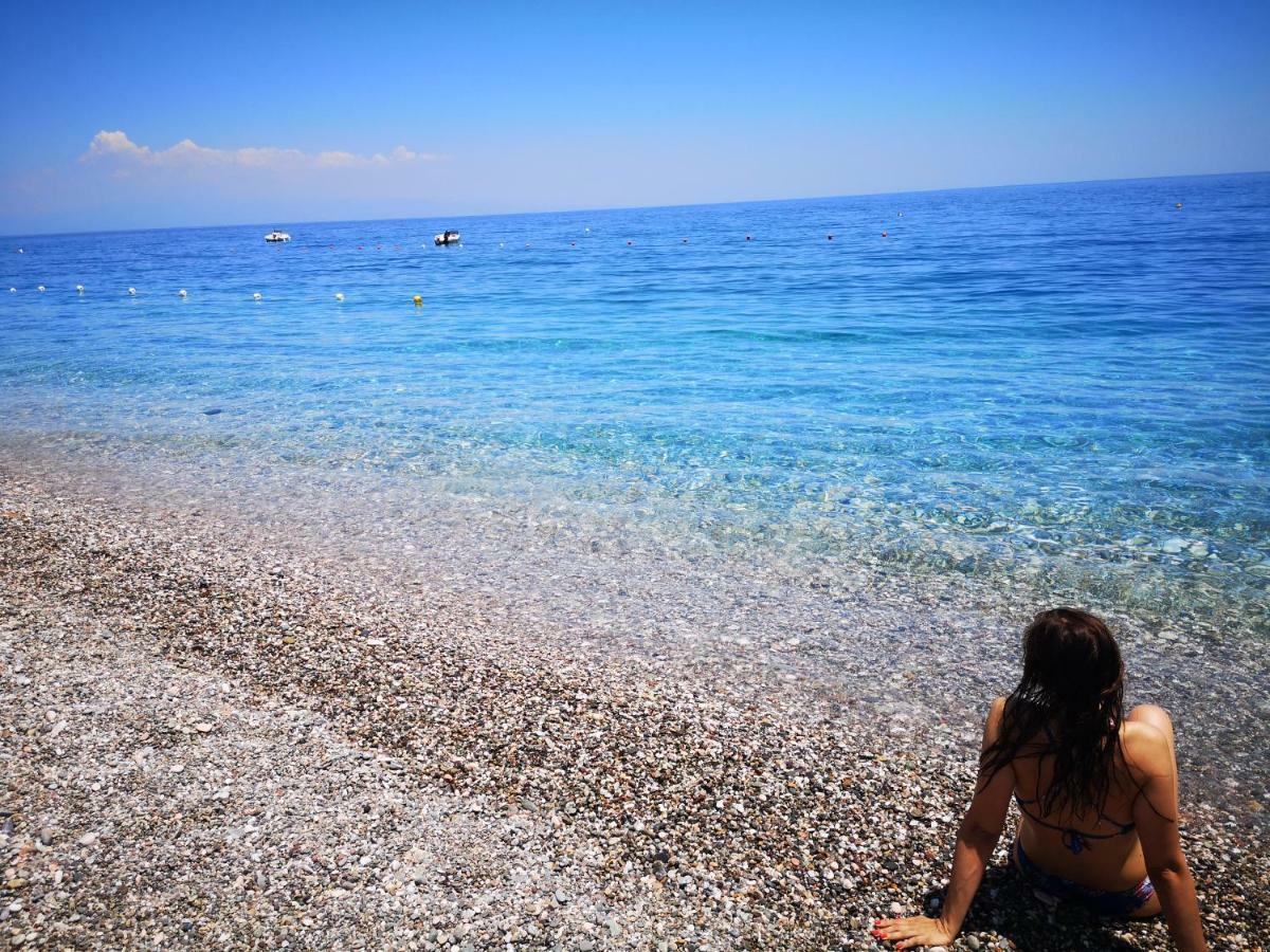 Taormina By The Sea Apartment มาซเซโอ ภายนอก รูปภาพ