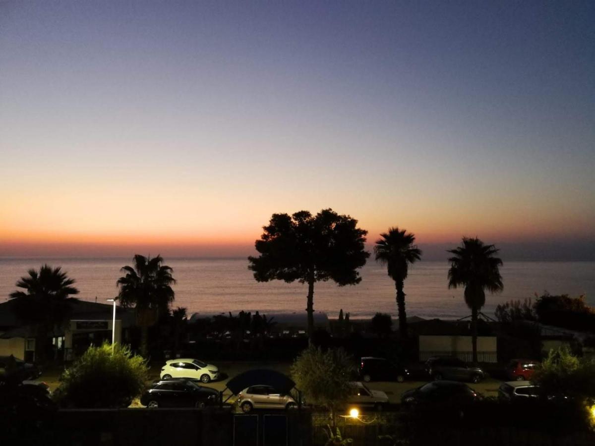 Taormina By The Sea Apartment มาซเซโอ ภายนอก รูปภาพ